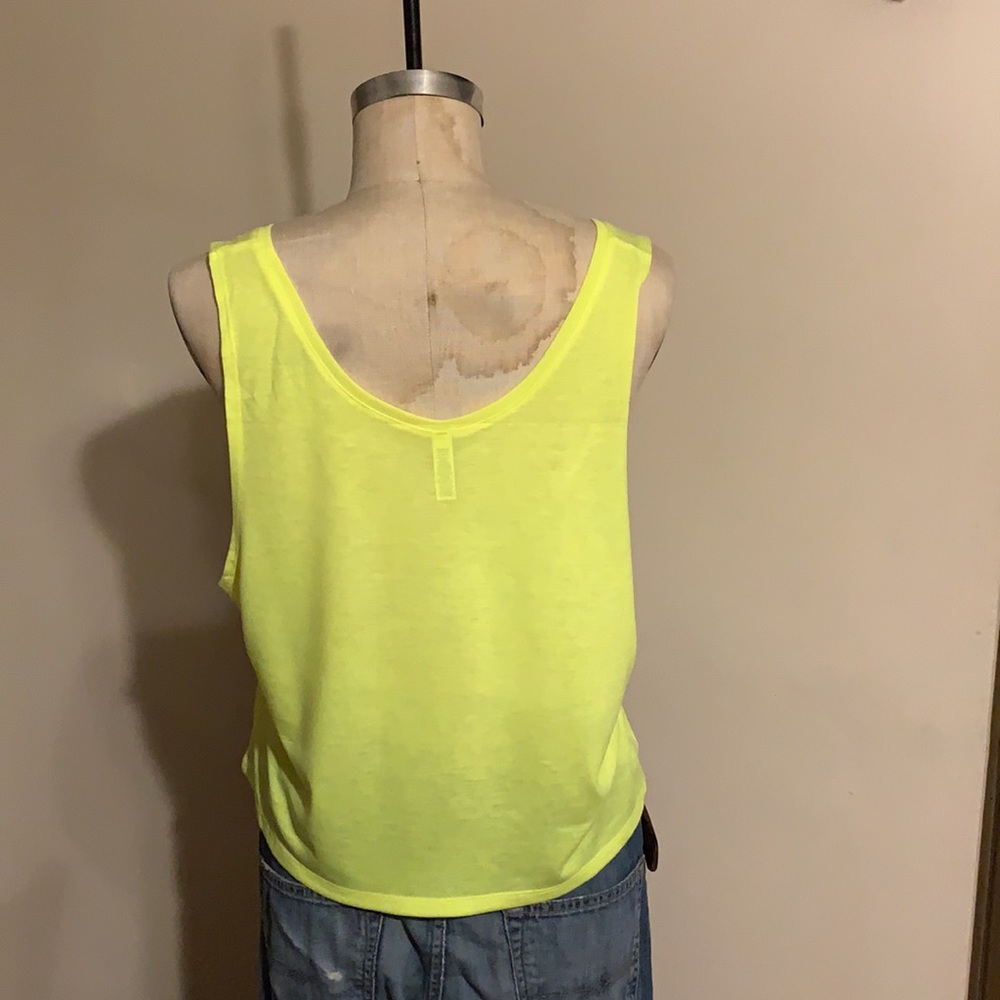 New crop top perfectly wicked - Picture 4 of 7